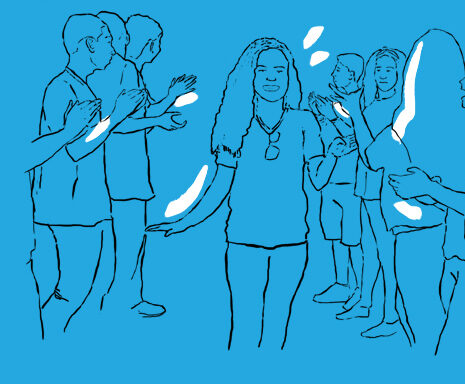 Desenho de quatro estudantes batendo palma, imagem em fundo azul.