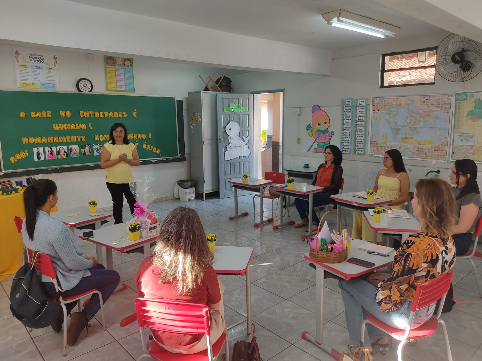 EntrePares: mentoria entre professores fortalece aprendizagem e colaboração em Carmo do Paranaíba