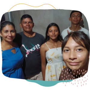Maria Eduarda e sua família.
